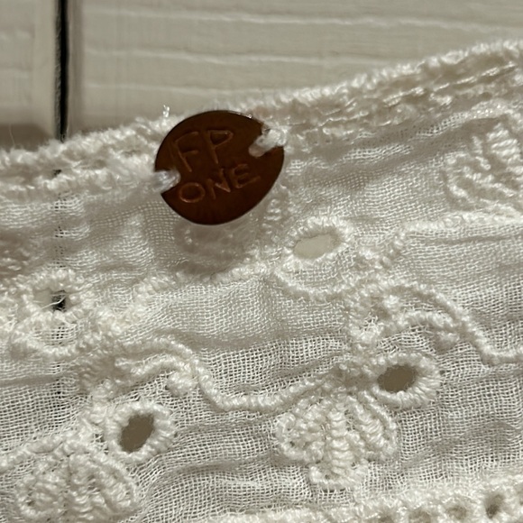 Free People - Picture 2 of 3